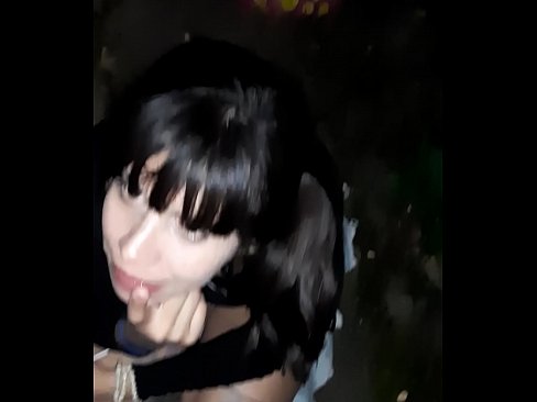 ❤️ Na rua, o pénis inchado em troca de doces ☑ Porno em pt.trysex.ru